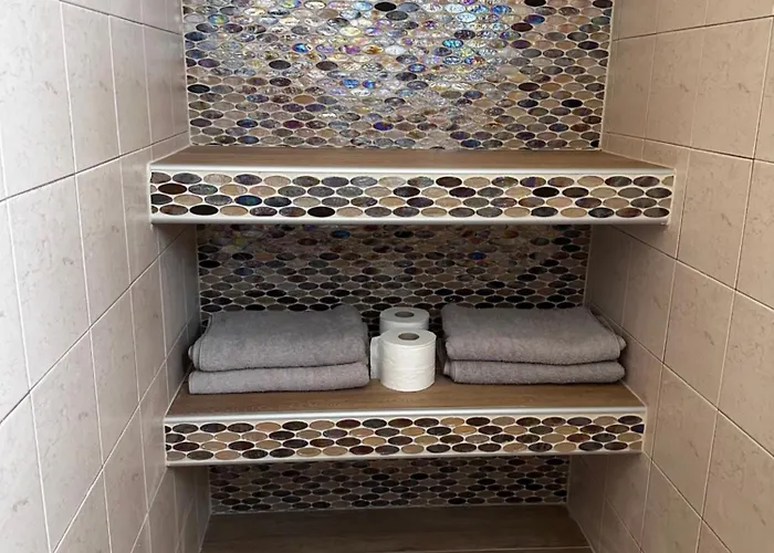 House Into A Paradise Of *