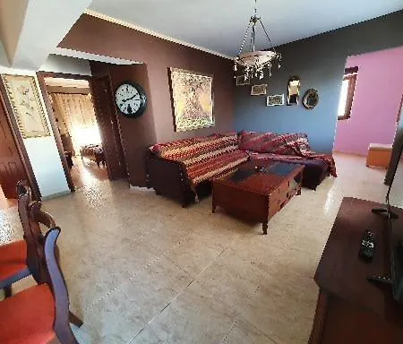Sunny Retreat - With Patio & Parking * Κέφαλος